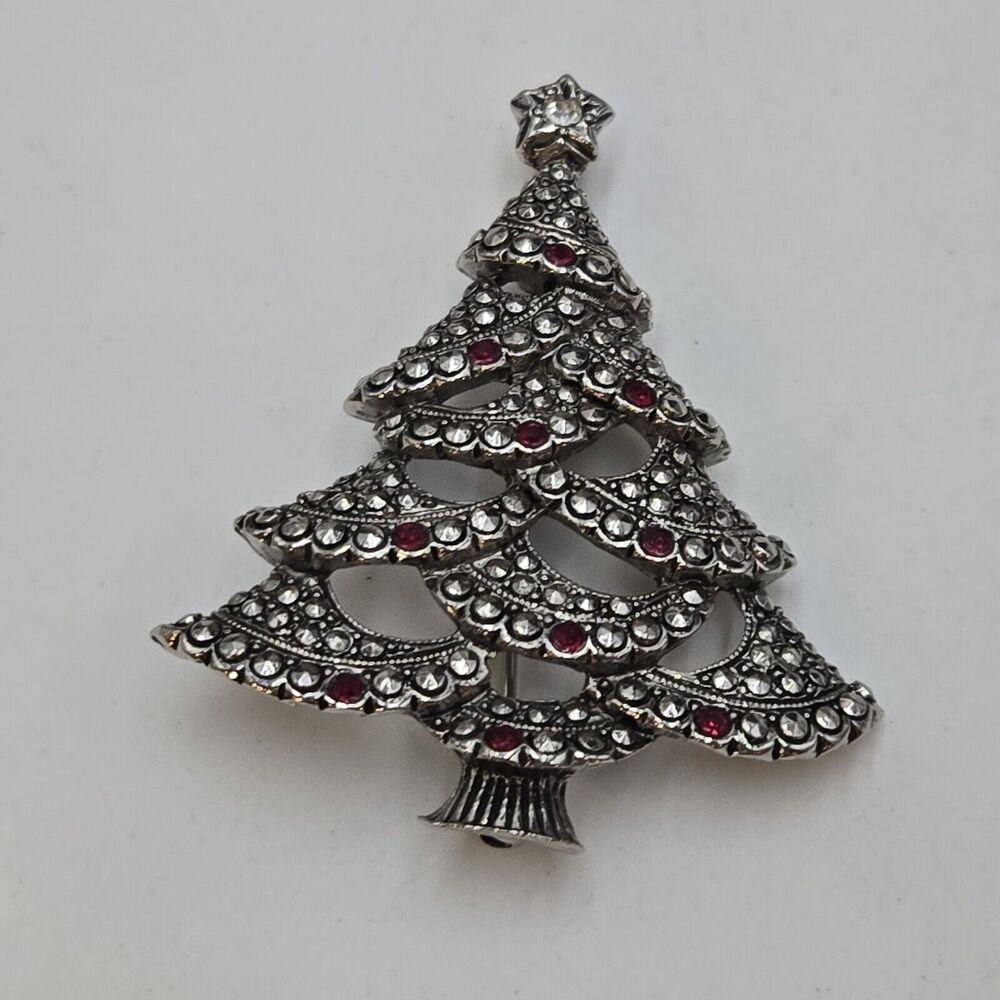 Vintage Avon Faux Marcasite Silver Tone Christmas Tree Red Rhinestones Brooch